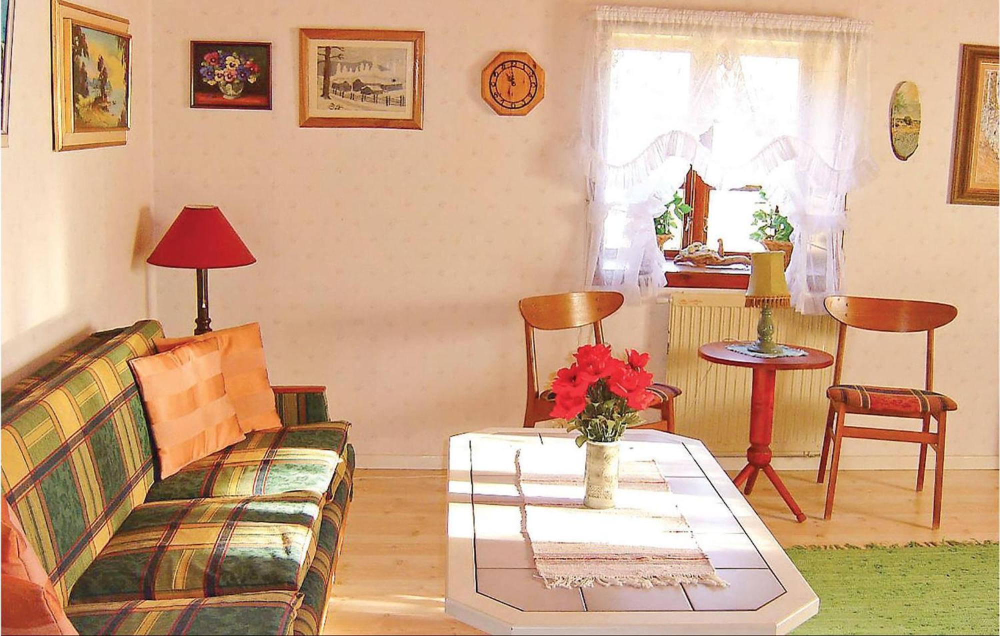 Nice Home In Malmkoeping With Kitchen Malmkoping Luaran gambar